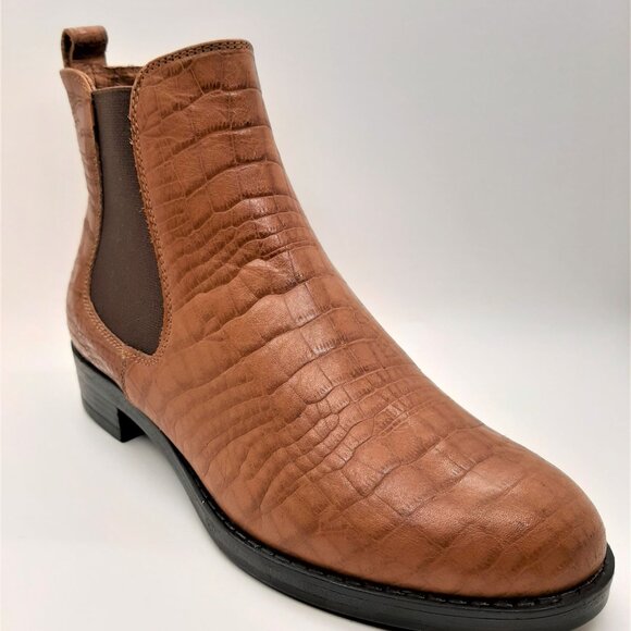 Brown Croco Flat Booties - Picture 2 of 7